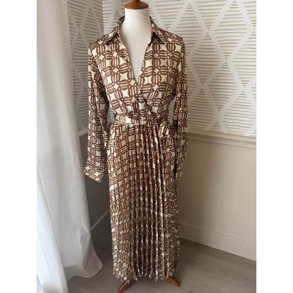 Moon Orchid Women’s Medium Chain Pattern Pleated Faux Wrap Dress